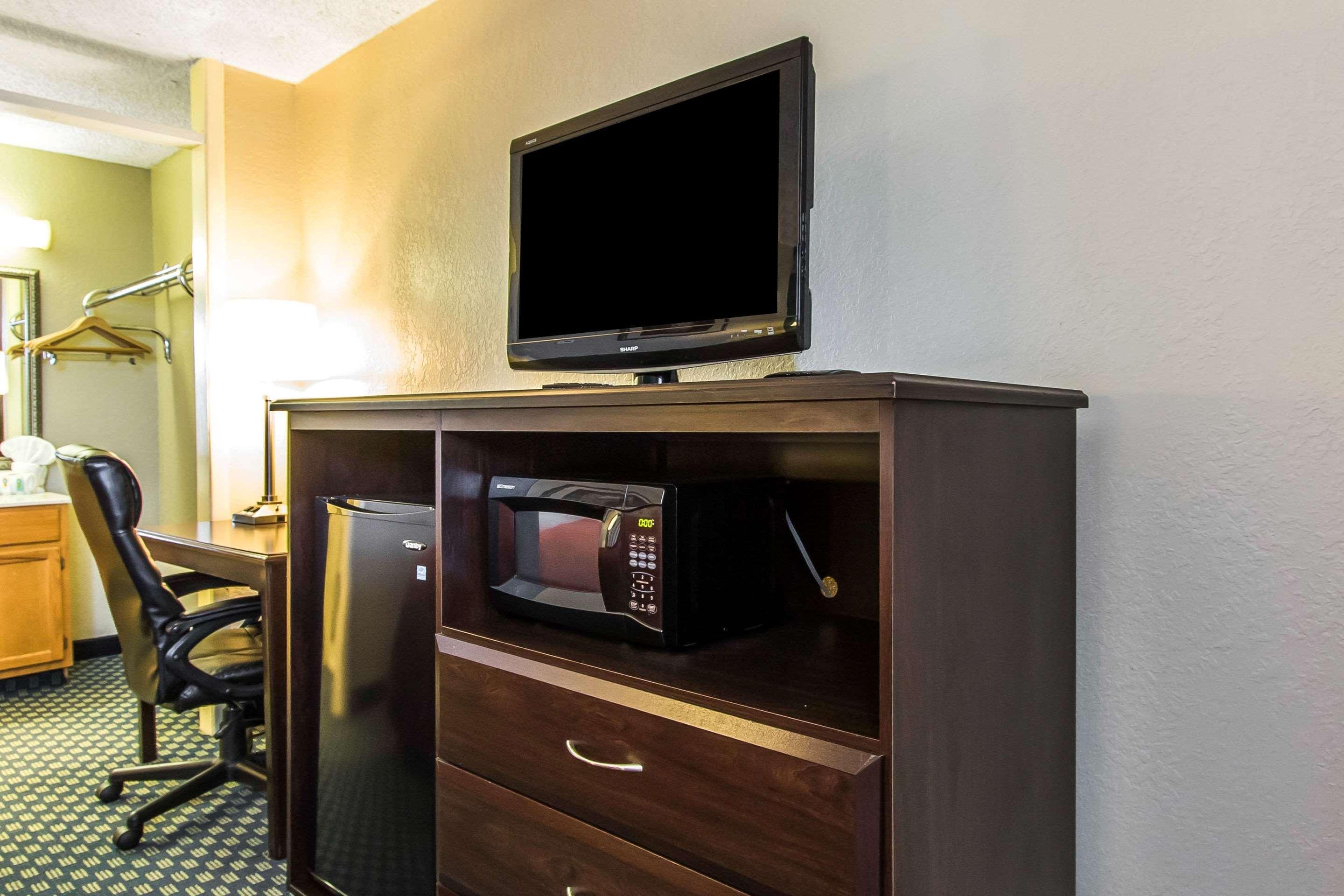 Quality Inn Duncan Hwy 81 Экстерьер фото