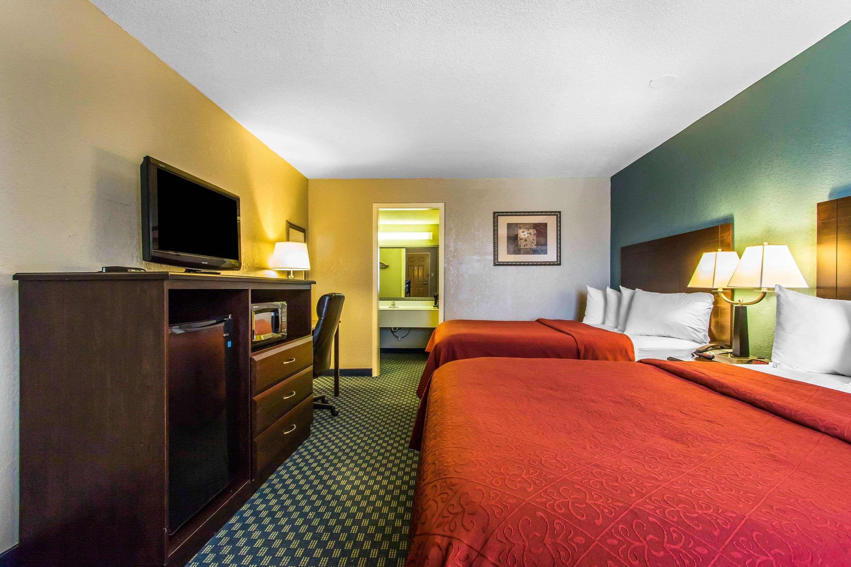 Quality Inn Duncan Hwy 81 Экстерьер фото